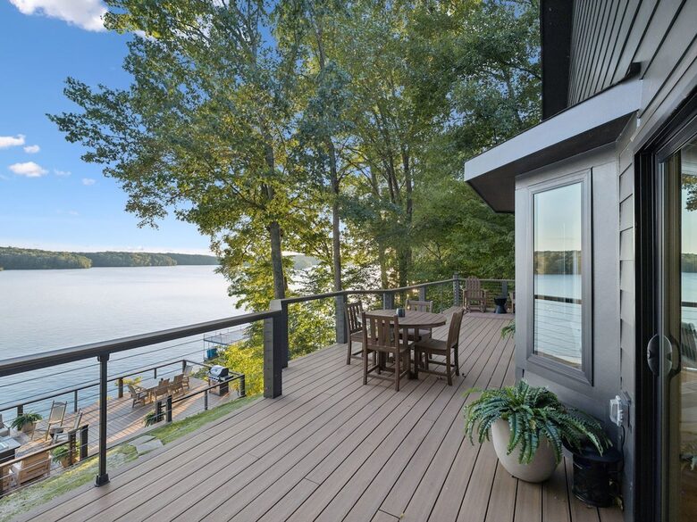 A Luxe Lakefront Escape Above Tim’s Ford - Winchester, Tennessee