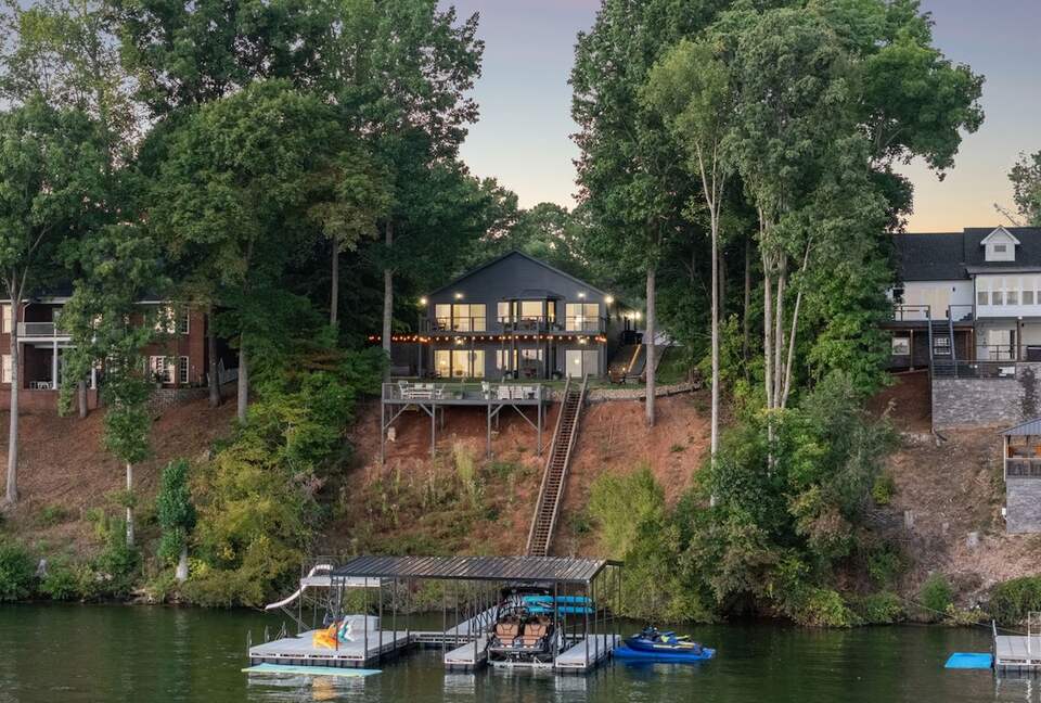 A Luxe Lakefront Escape Above Tim’s Ford - Winchester, Tennessee
