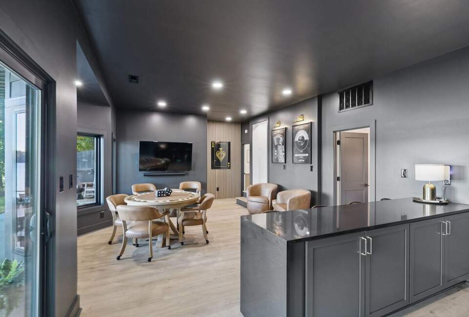 A Luxe Lakefront Escape Above Tim’s Ford - Winchester, Tennessee