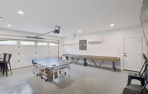 A Luxe Lakefront Escape Above Tim’s Ford - Winchester, Tennessee