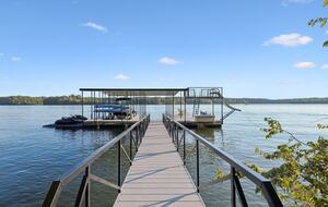 A Luxe Lakefront Escape Above Tim’s Ford - Winchester, Tennessee