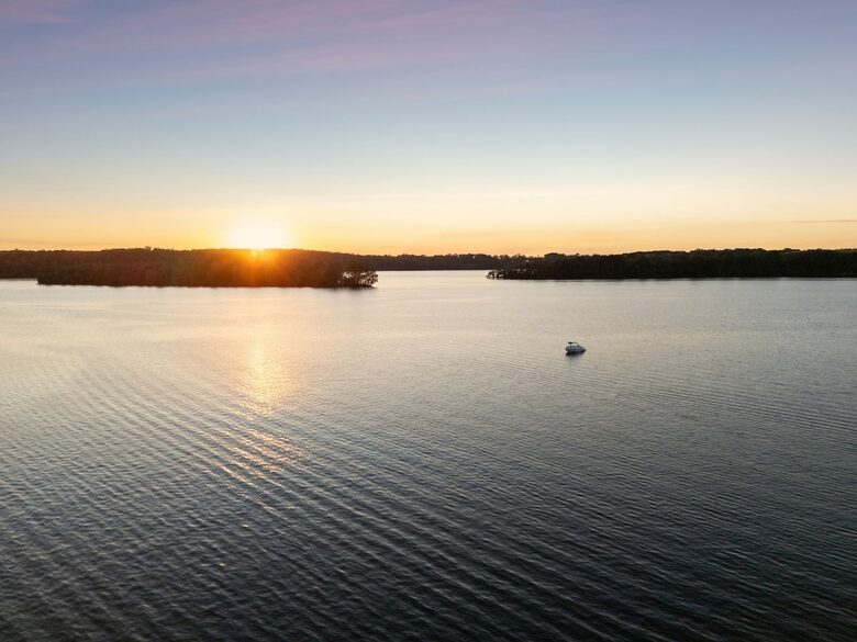 A Luxe Lakefront Escape Above Tim’s Ford - Winchester, Tennessee