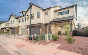 Luxury Pool & Play Getaway near Snow Canyon - Santa Clara, Utah