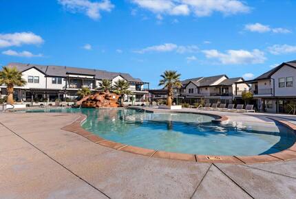 Luxury Pool & Play Getaway near Snow Canyon - Santa Clara, Utah