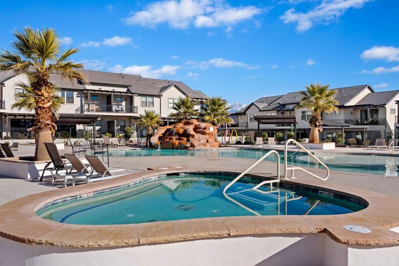 Luxury Pool & Play Getaway near Snow Canyon - Santa Clara, Utah