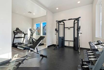 Luxury Pool & Play Getaway near Snow Canyon - Santa Clara, Utah