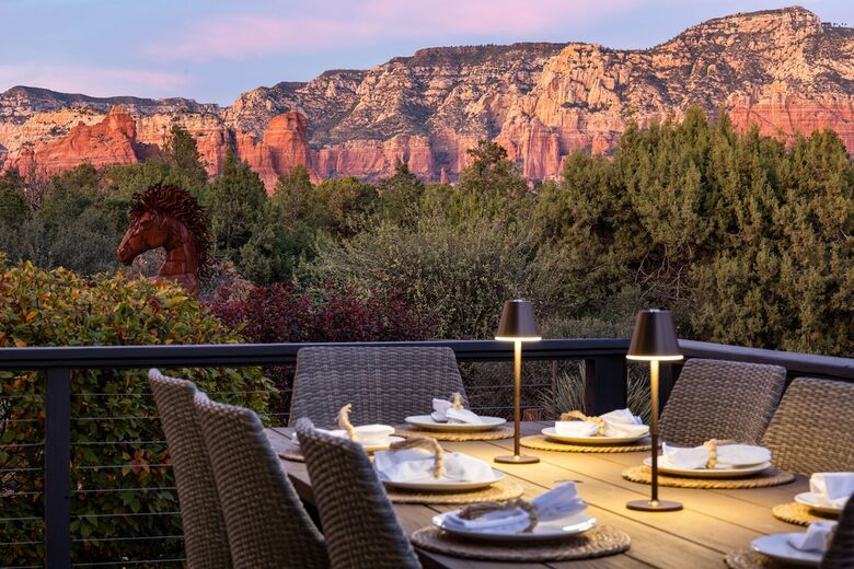 Red Rock Wellness Retreat with Private Guest House - Sedona, Arizona