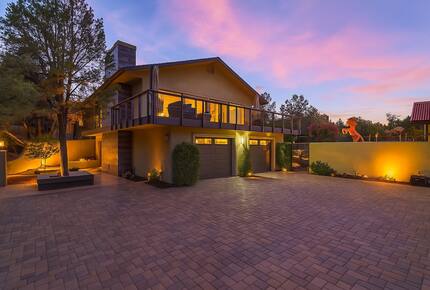 Red Rock Wellness Retreat with Private Guest House - Sedona, Arizona