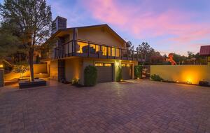 Red Rock Wellness Retreat with Private Guest House - Sedona, Arizona