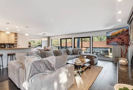 Red Rock Wellness Retreat with Private Guest House - Sedona, Arizona