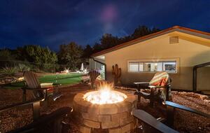 Red Rock Wellness Retreat with Private Guest House - Sedona, Arizona