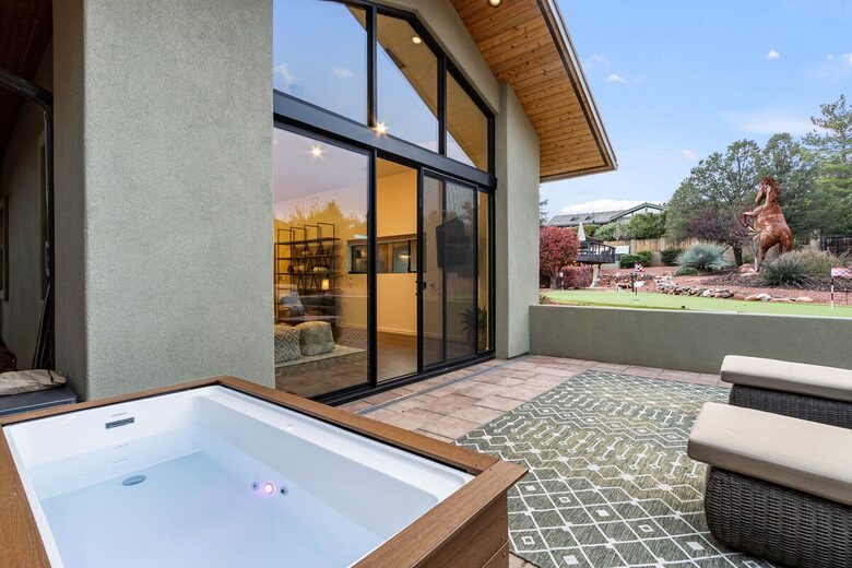 Red Rock Wellness Retreat with Private Guest House - Sedona, Arizona