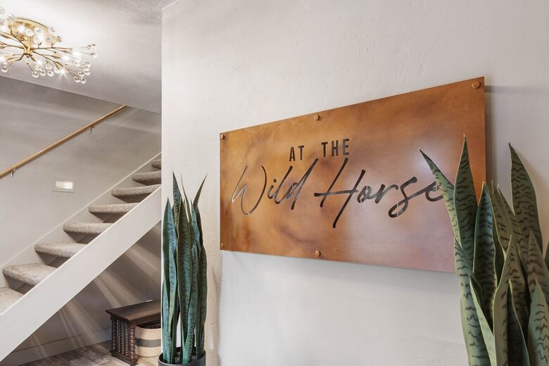 Red Rock Wellness Retreat with Private Guest House - Sedona, Arizona