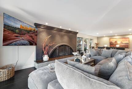 Red Rock Wellness Retreat with Private Guest House - Sedona, Arizona