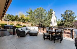 Red Rock Wellness Retreat with Private Guest House - Sedona, Arizona