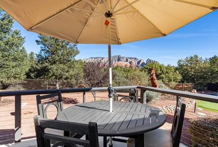 Red Rock Wellness Retreat with Private Guest House - Sedona, Arizona