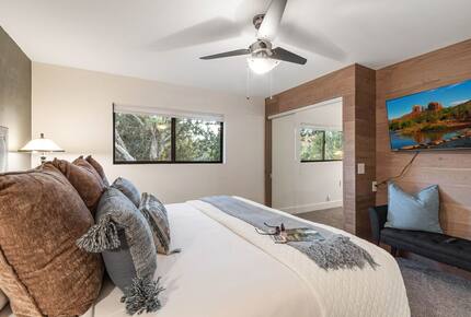 Red Rock Wellness Retreat with Private Guest House - Sedona, Arizona