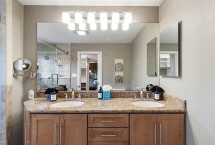 Red Rock Wellness Retreat with Private Guest House - Sedona, Arizona