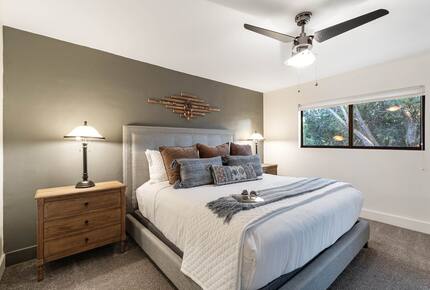 Red Rock Wellness Retreat with Private Guest House - Sedona, Arizona