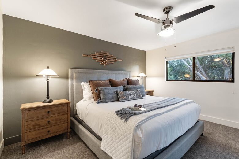 Red Rock Wellness Retreat with Private Guest House - Sedona, Arizona