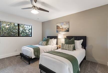 Red Rock Wellness Retreat with Private Guest House - Sedona, Arizona