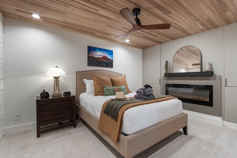 Red Rock Wellness Retreat with Private Guest House - Sedona, Arizona