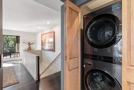 Red Rock Wellness Retreat with Private Guest House - Sedona, Arizona