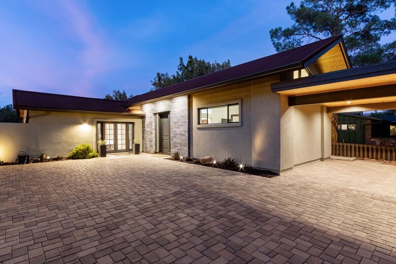 Red Rock Wellness Retreat with Private Guest House - Sedona, Arizona