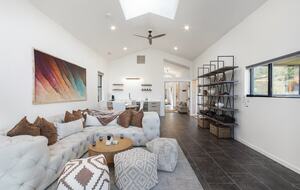 Red Rock Wellness Retreat with Private Guest House - Sedona, Arizona