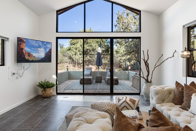 Red Rock Wellness Retreat with Private Guest House - Sedona, Arizona