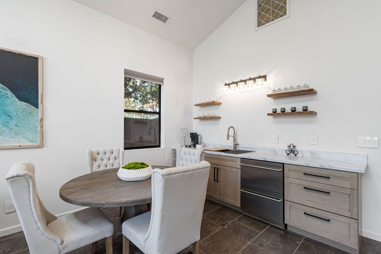 Red Rock Wellness Retreat with Private Guest House - Sedona, Arizona