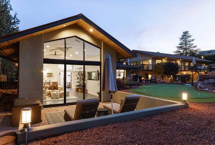 Red Rock Wellness Retreat with Private Guest House - Sedona, Arizona