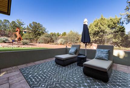 Red Rock Wellness Retreat with Private Guest House - Sedona, Arizona