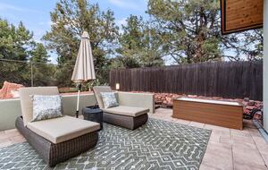 Red Rock Wellness Retreat with Private Guest House - Sedona, Arizona