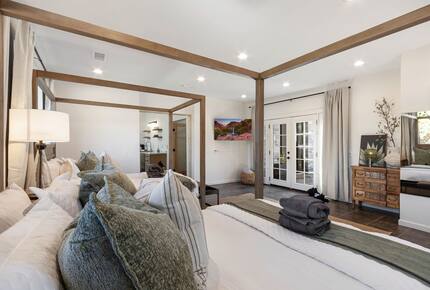 Red Rock Wellness Retreat with Private Guest House - Sedona, Arizona