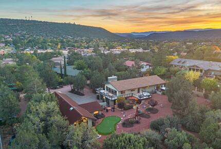 Red Rock Wellness Retreat with Private Guest House - Sedona, Arizona
