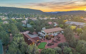 Red Rock Wellness Retreat with Private Guest House - Sedona, Arizona