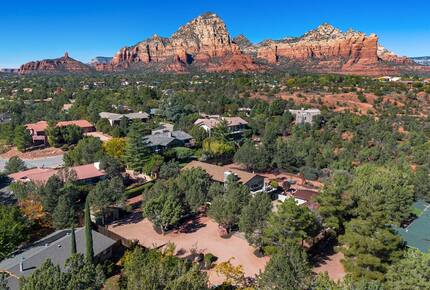 Red Rock Wellness Retreat with Private Guest House - Sedona, Arizona