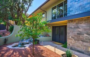 Red Rock Wellness Retreat with Private Guest House - Sedona, Arizona