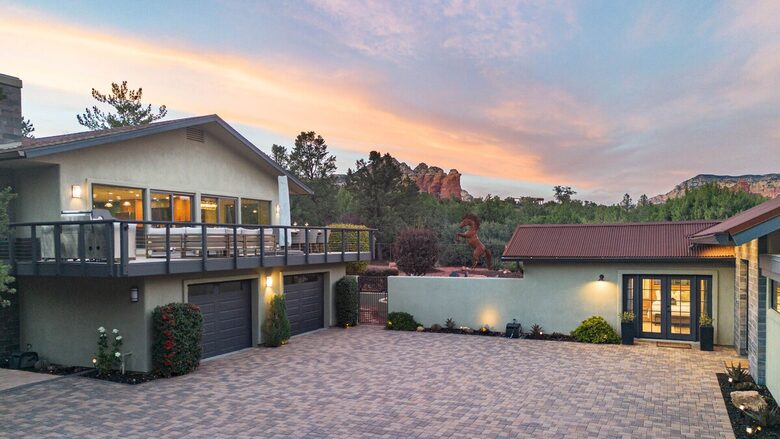 Red Rock Wellness Retreat with Private Guest House - Sedona, Arizona