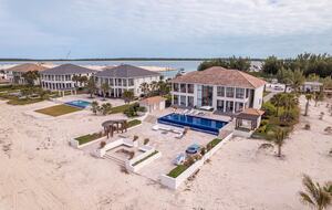 Ocean Pearl | A Refined Bimini Retreat - Alice Town, Bahamas