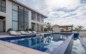 Ocean Pearl | A Refined Bimini Retreat - Alice Town, Bahamas