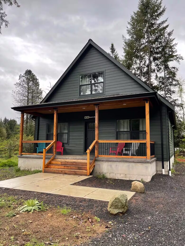 A Modern Alpine Chalet in the Heart of Packwood - Packwood, Washington