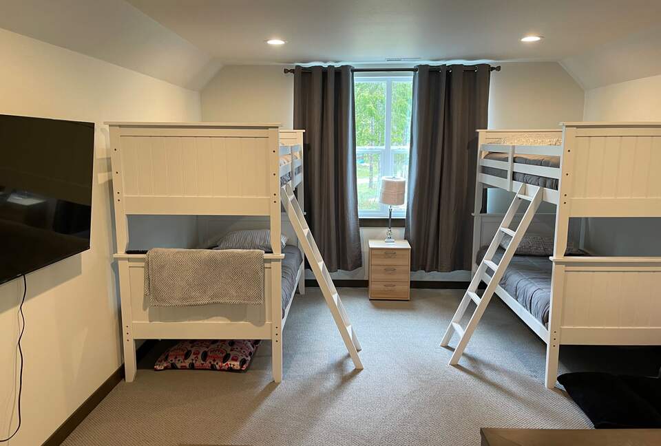 A Modern Alpine Chalet in the Heart of Packwood - Packwood, Washington