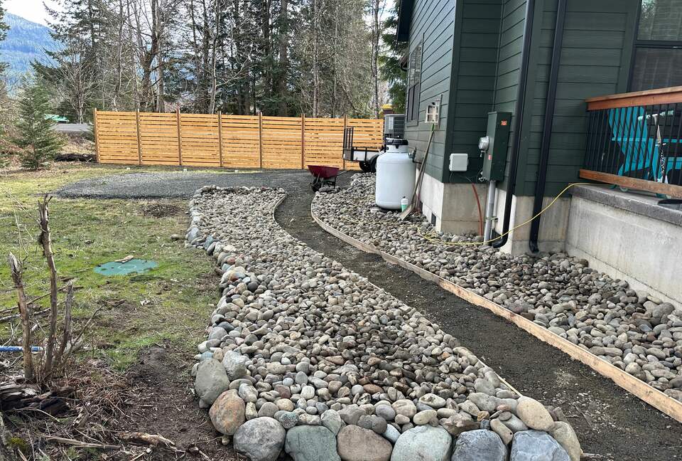 A Modern Alpine Chalet in the Heart of Packwood - Packwood, Washington