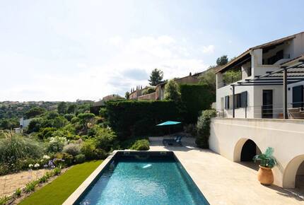 Sea-View Villa Above the Gulf of Saint-Tropez - Roquebrune Sur Argens, France