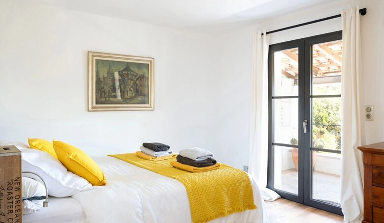 Sea-View Villa Above the Gulf of Saint-Tropez - Roquebrune Sur Argens, France