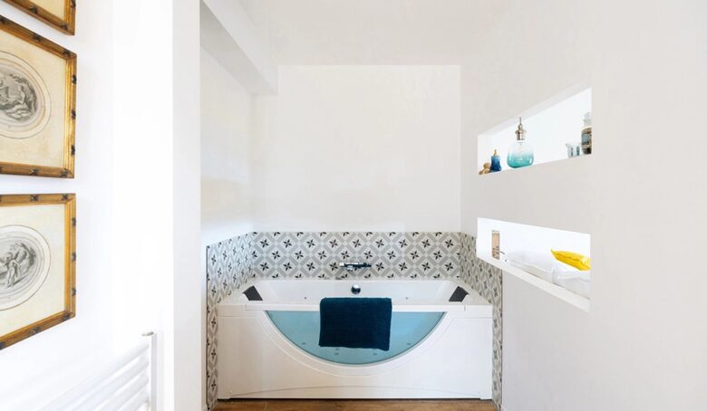 Sea-View Villa Above the Gulf of Saint-Tropez - Roquebrune Sur Argens, France