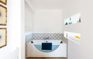 Sea-View Villa Above the Gulf of Saint-Tropez - Les Issambres, France