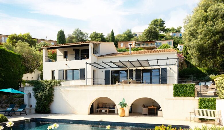 Sea-View Villa Above the Gulf of Saint-Tropez - Roquebrune Sur Argens, France